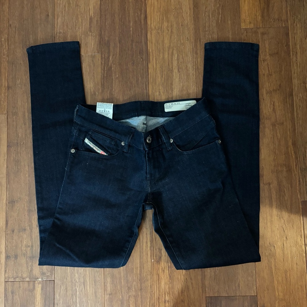 NWOT Diesel Getlegg Slim Skinny Dark Wash Jeans Size 26 / L32